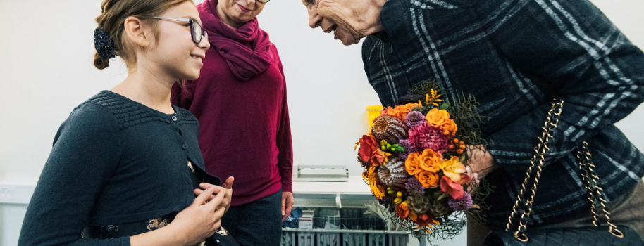 Børn og familier i CAG-projekt møder H.K.H Prinsesse Benedikte